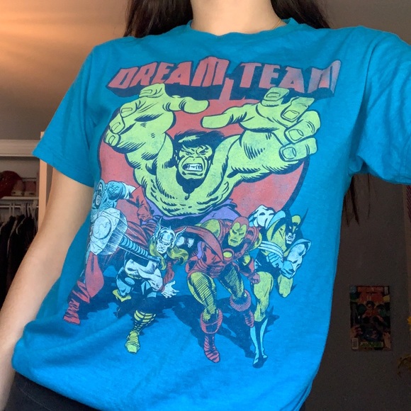 Super cute vintage marvel t-shirt💙 - Picture 1 of 3
